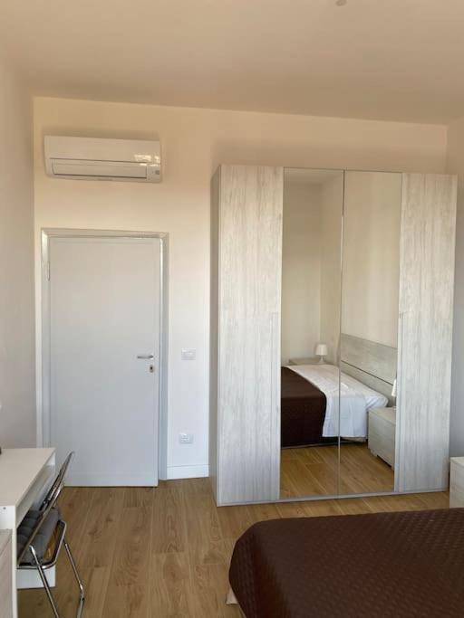 Lia's Home_ New Flat 2 Bedrooms W/balcony Apartamento Florencia